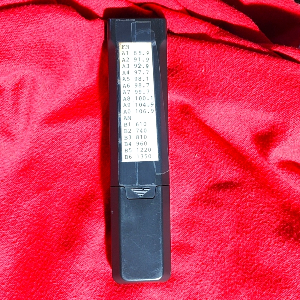 Sony RM-S221 Audio System Remote. - Picture 2 of 2